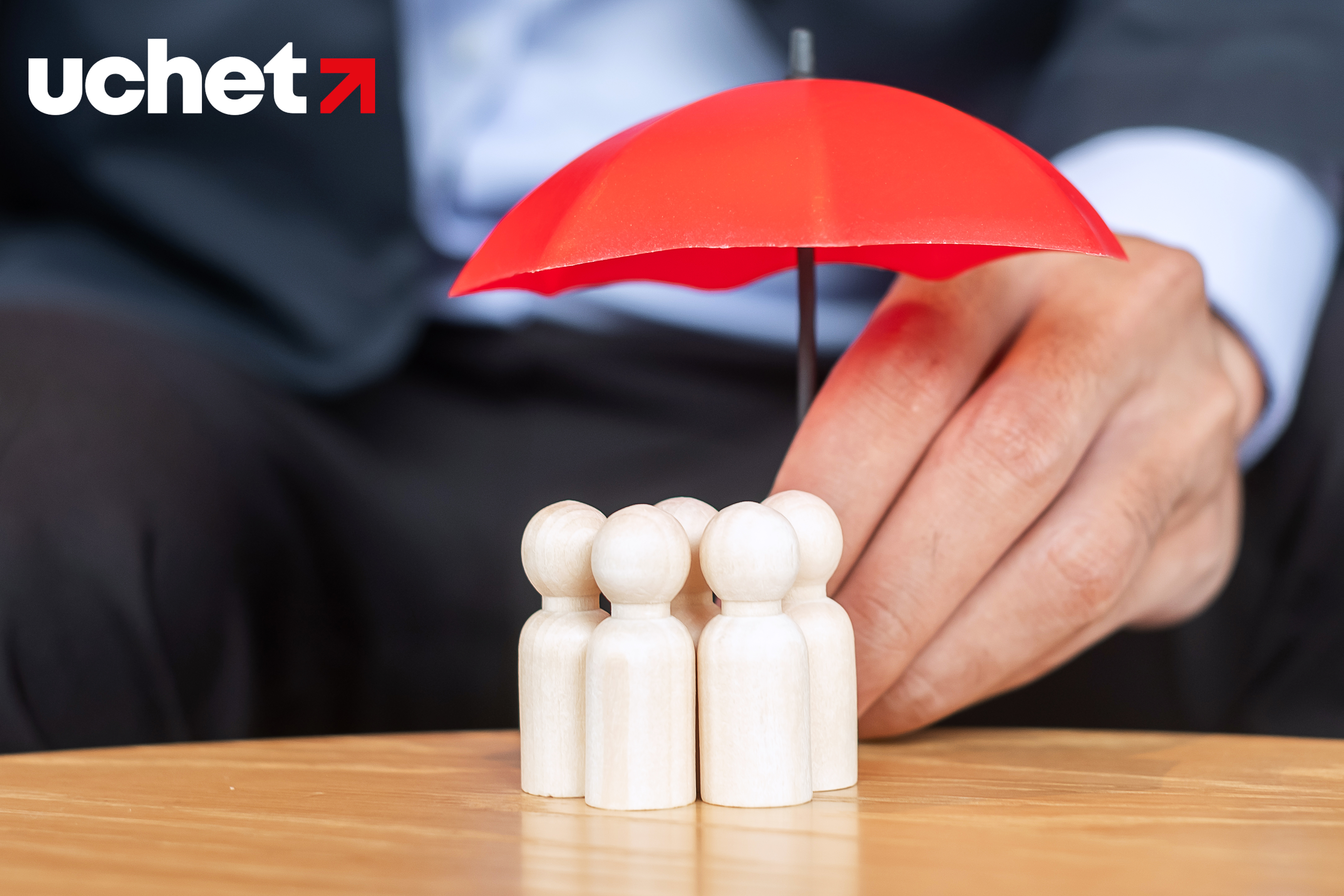  Какую страховку обязан оформить работодатель на работников?