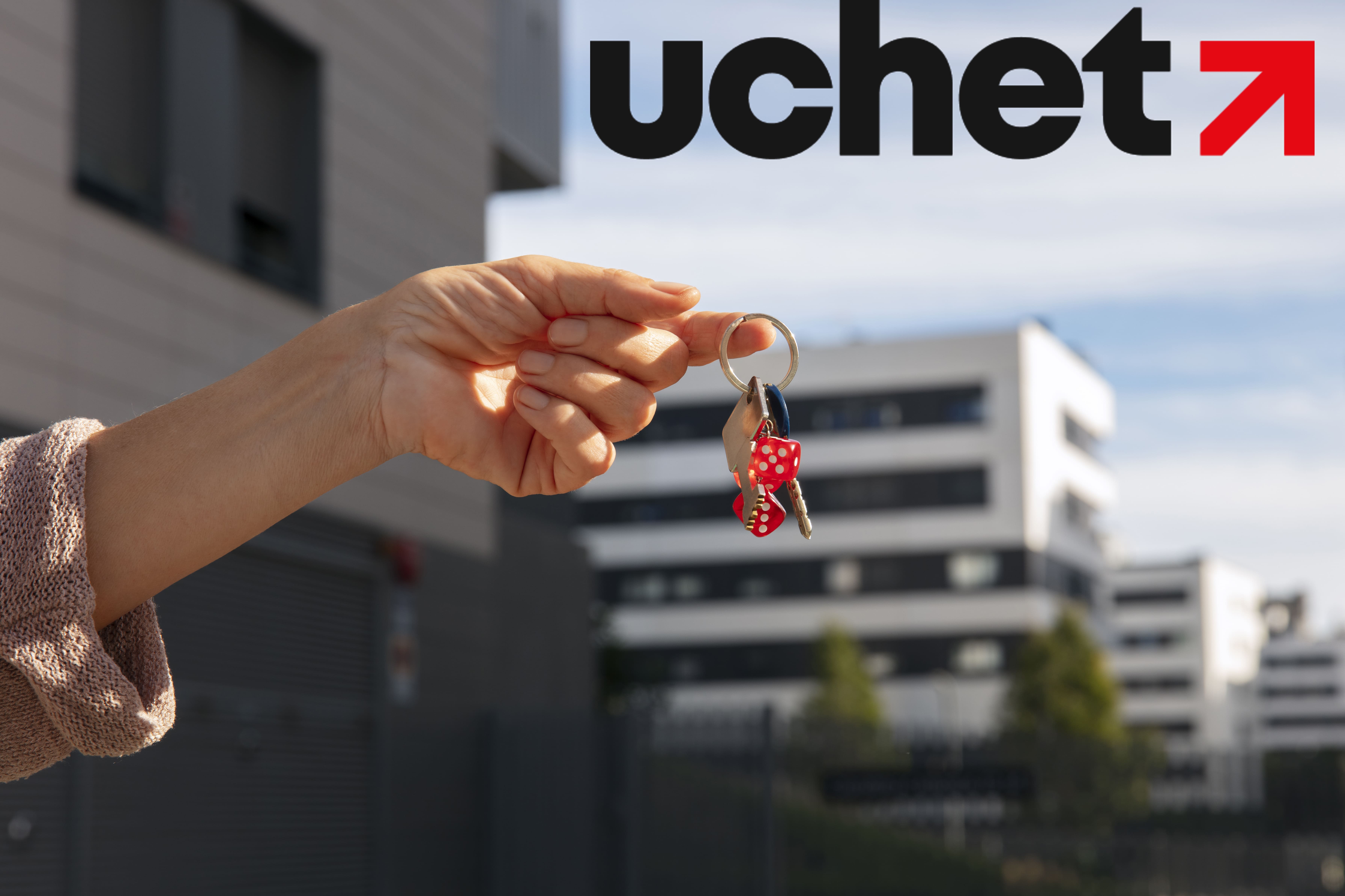 Может ли пенсионер сдавать квартиру как самозанятый в 2026 году и какие налоги платить?